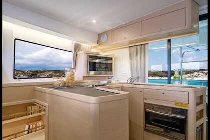 LAGOON 42 NUOVO 2024