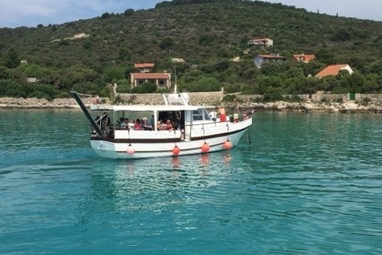 Rental Motorboat Traditional M/V OAZA 12 Split