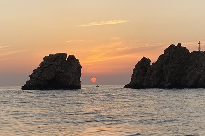 Hyra båt RIB-båt Sunset vibes !!! Great Faethon Parikia