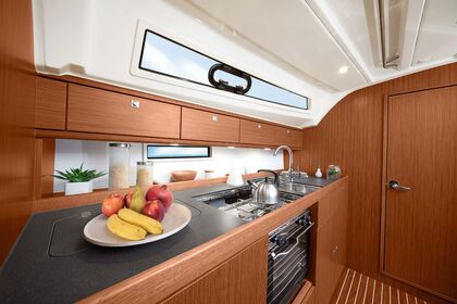 Hyra båt Segelbåt Bavaria Yachtbau Bavaria Cruiser 41 - 3 cab. Lidingö