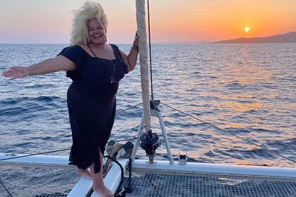 Hire Catamaran Lagoon 400s2 Mykonos