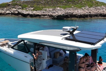 Alquiler de Yate de Lujo Privado en Rodas · Saxdor 400 GTO · Lindos y Symi