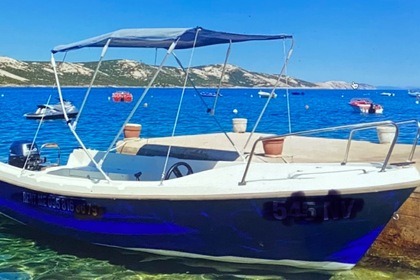 Charter Boat without licence  Adria 501 Grimaud