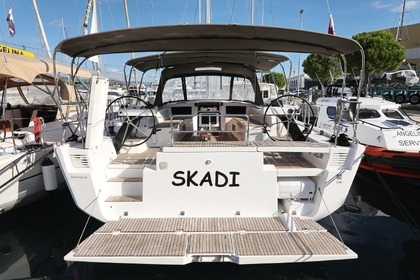 Hyra båt Segelbåt Dufour Yachts Dufour 530 - 6 cab. Trogir