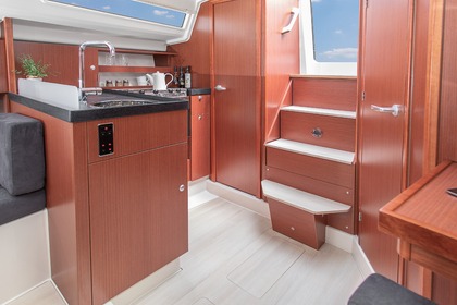 Hanse 315 Segelyacht mieten Sneek