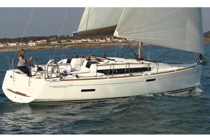 Charter Sailboat Jeanneau Sun Odyssey 379 Lefkada