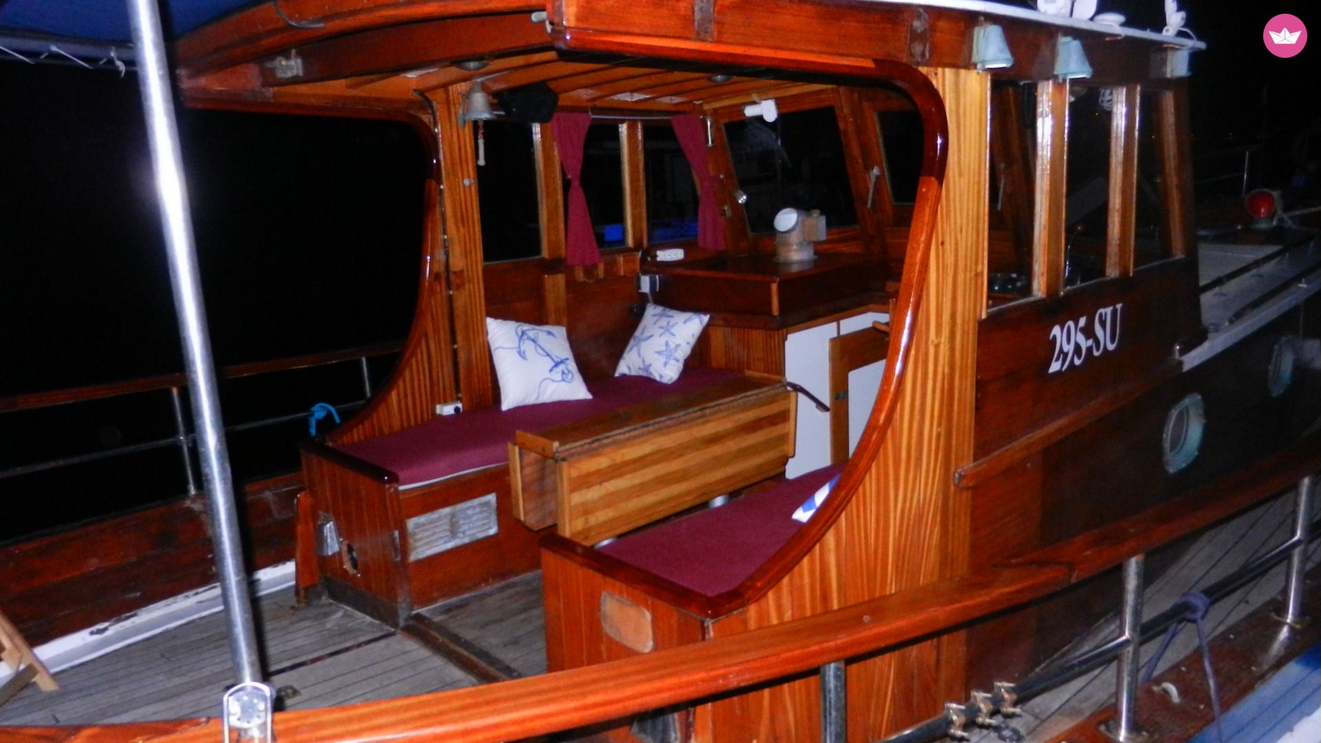 Charter motorboat in Split  