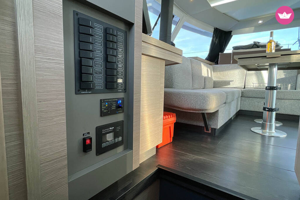 Catamaran ASTREA 42 12m 3