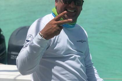 Contender 28' Center Console