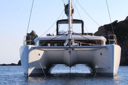 Rental Catamaran LAGOON LAGOON 450 Porto-Vecchio