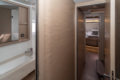 Lagoon 46 - 4 + 2 cab.