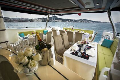 Amazing 23m Den Den Motoryat B6