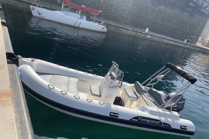 Location Semi-rigide Capelli Capelli Tempest 626 Vieux-Port de Marseille