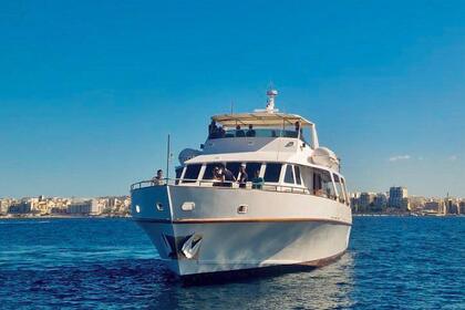Hire Motorboat - 29 Sliema