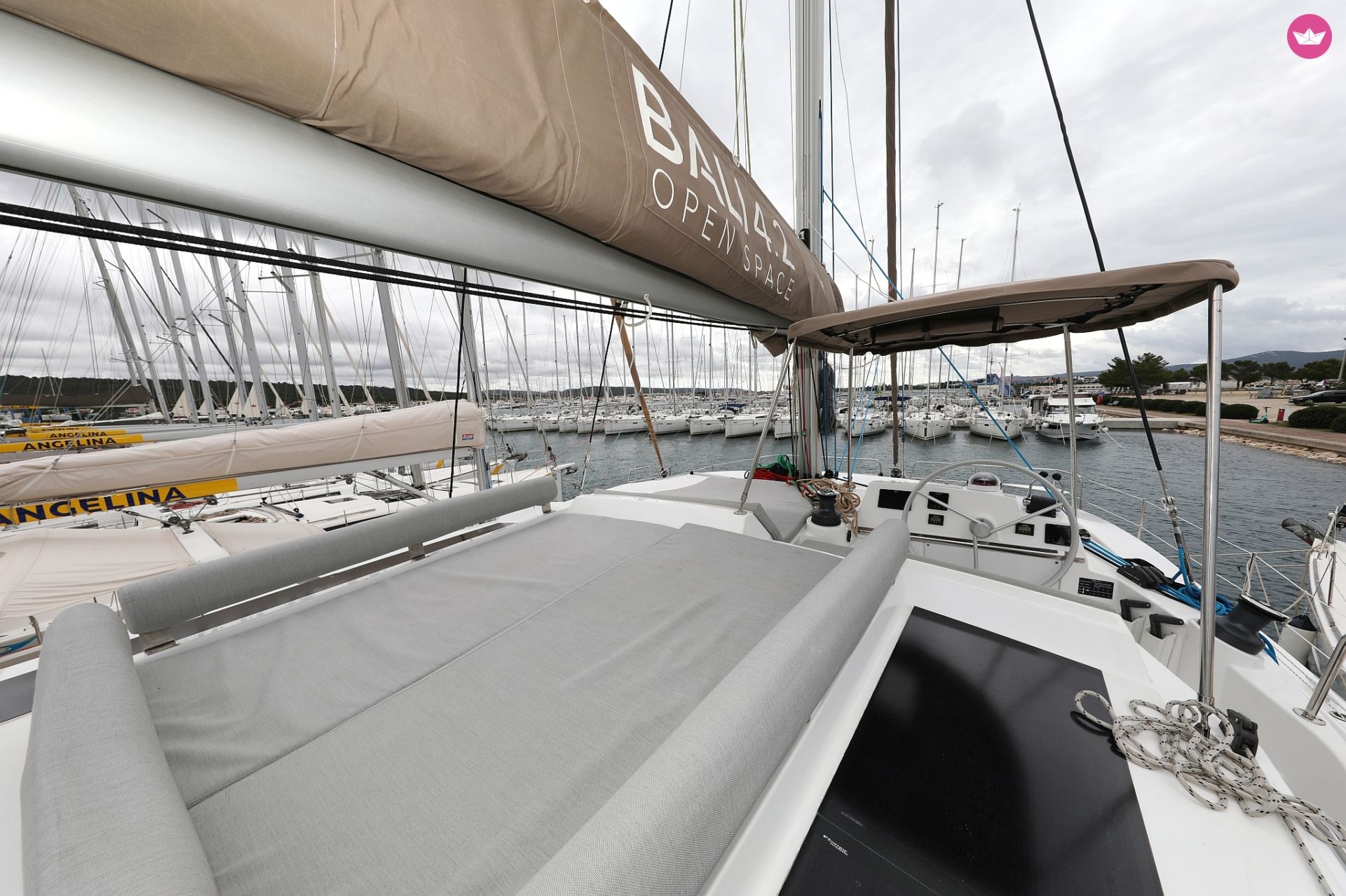Catamaran Catana Group Bali 4.2 OW 12m 8
