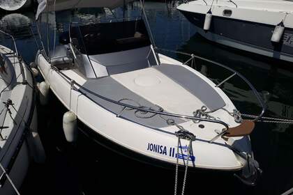 Rental Motorboat SALPA 20 GT Antibes
