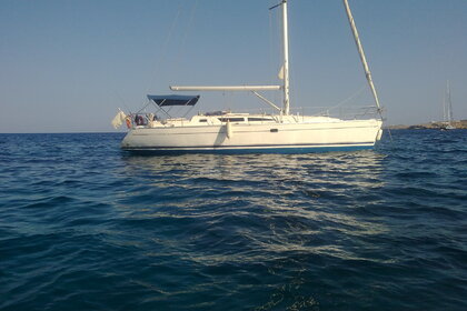 Charter Sailboat Jeanneau Sun Odyssey 40 Larnaca