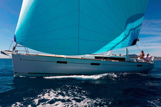 45 foot beneteau sailboat