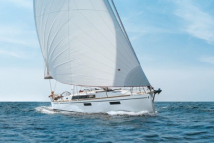 Charter Sailboat Beneteau Oceanis 38.1 Capo d'Orlando