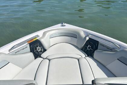 Aluguel Lancha Correct Craft Super Air Nautique 200 SPORT TE Sciez