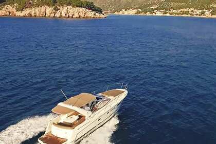 Motorboat Jeanneau Leader 8 320hp