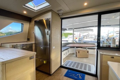 Xquisite 5X Plus - All inclusive charter