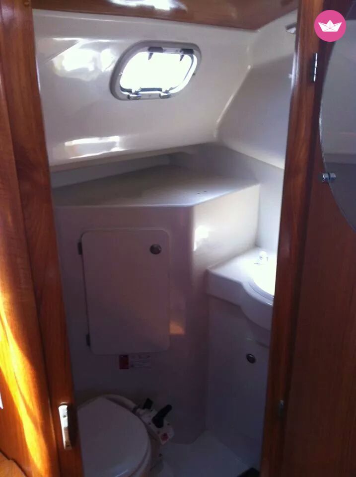 Charter Sailboat Jeanneau 28.1 Ibiza
