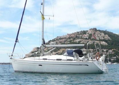 Charter Sailboat Bavaria 37 Cruiser Gigiona San Vincenzo