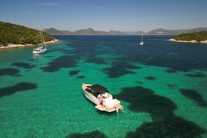 Pelagosa 33: Luxury Speed, Unmatched Comfort & Style