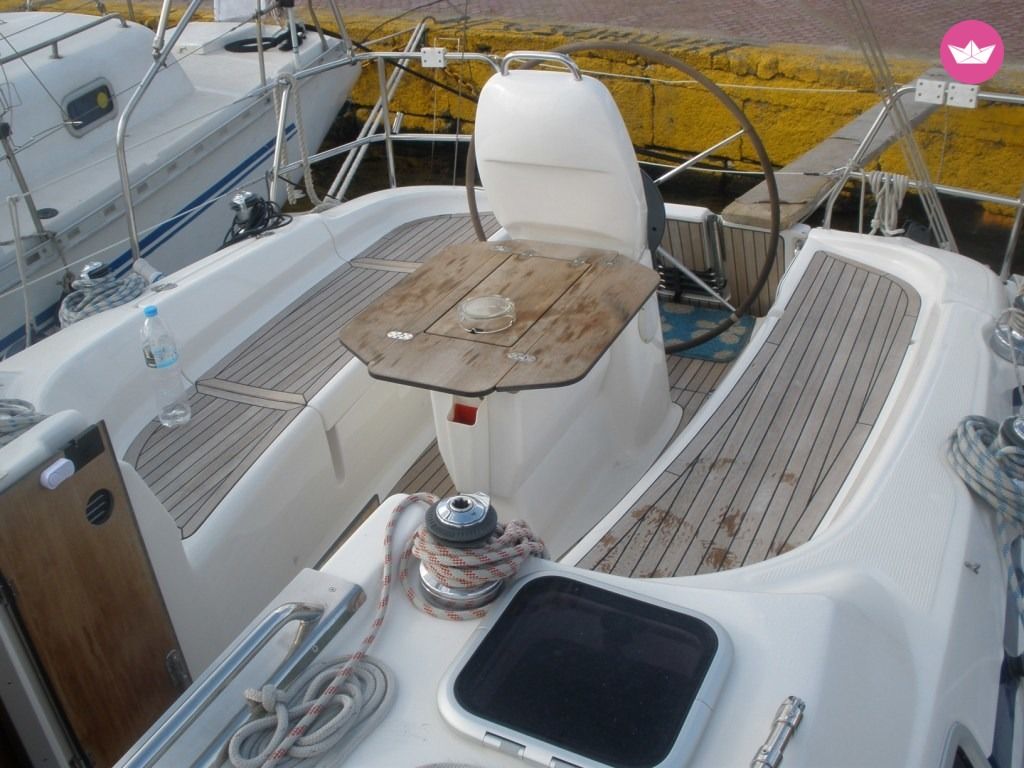 Bavaria 31 Cruiser in Athen  