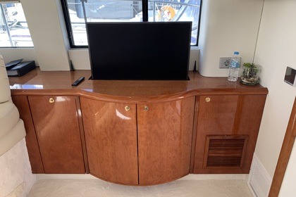 Hire Motorboat  Fairline Squadron 52 Pireas