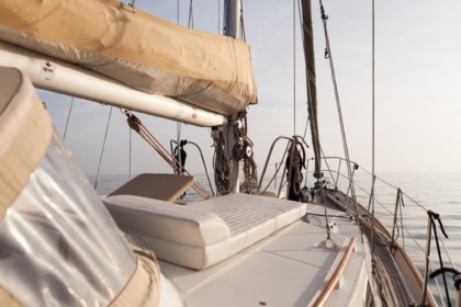 Descubre Barcelona desde el mar