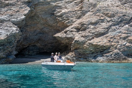 Hyra båt Båt utan licens  kranitis kraft 2025 Heraklion
