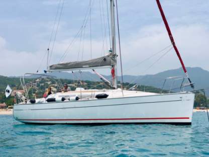 Charter Sailboat Jeanneau Sun Fast 32I Sari-Solenzara