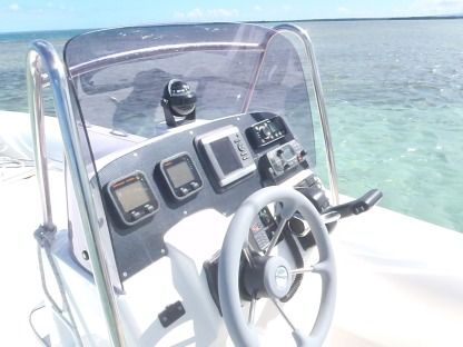 Location Semi-rigide Beluga 22 Open Le Gosier