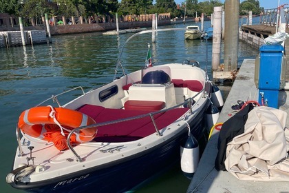 Ampio Gozzetto per visitare la laguna