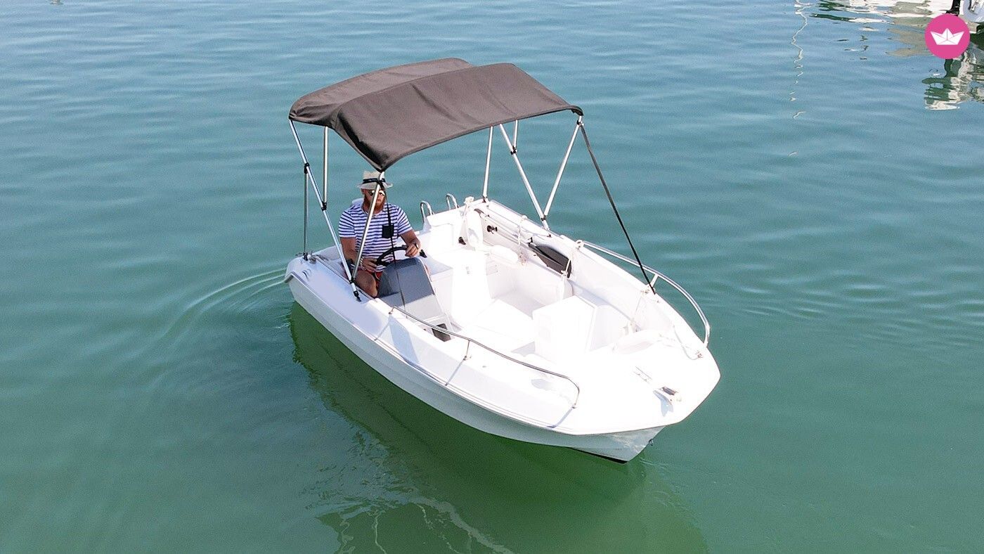 Bateau sans permis  Jeanneau Navy Blue 4 places 6cv