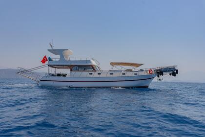 Fethiye Luxury Boat : Unwind in Paradise, Lunch Included