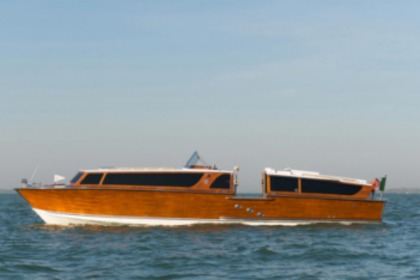 Hyra båt Motorbåt Barca di lusso in legno Grand Water Limousine Venedig