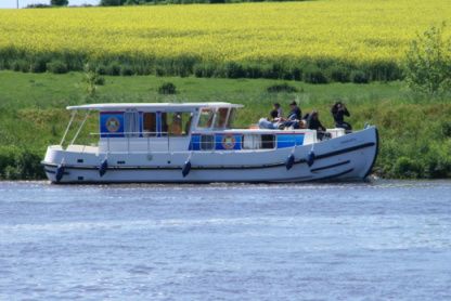 Location Péniche Les Canalous Penichette 1120 R Chenillé-Changé