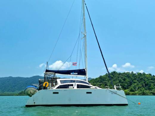 Location Catamaran Island Spirit Yachts Island Spirit 38 - 4 Cab. (2016 ...