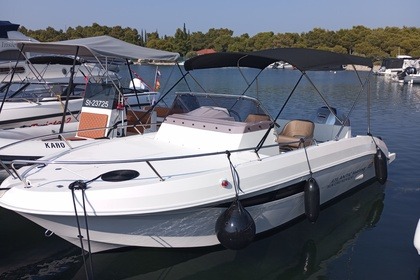 Noleggio Barca a motore Atlantic Marine Sun Cruiser 630 Šibenik