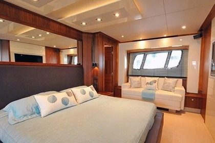 Hyra båt Motorbåt SUNSEEKER PREDATOR 84 Ibiza