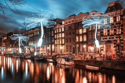 Verhuur Motorboot Gezellige Private sloep mét WC . Amsterdam-Centrum