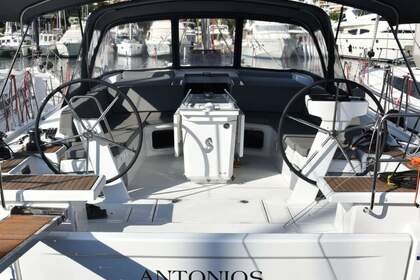 Hire Sailboat BENETEAU OCEANIS 51.1 Athens