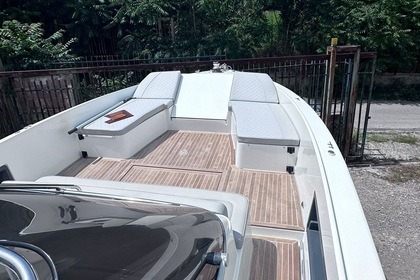 Barca a motore Conam America reffit 2024