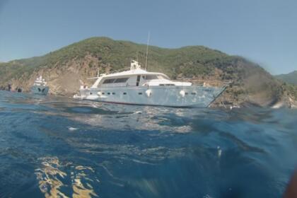 Hire Motorboat CANTIERI DI PISA PEGASUS 24 Salerno