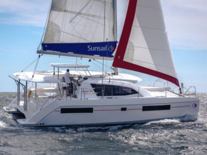 Charter Catamaran Sunsail 404 Palma