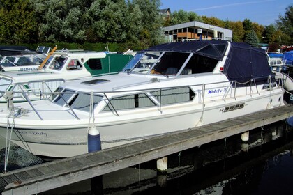 Rental Houseboats Nidelv 28 Classic Softtop AK Leidschendam