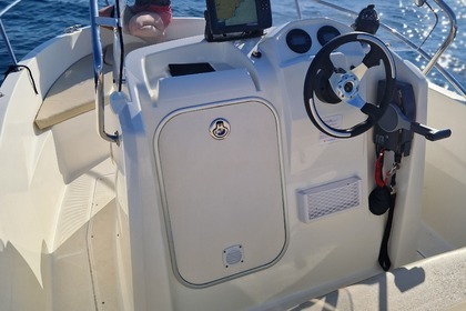 Rental Motorboat Jeanneau Cap Camarat 505 Style Saint-Raphaël